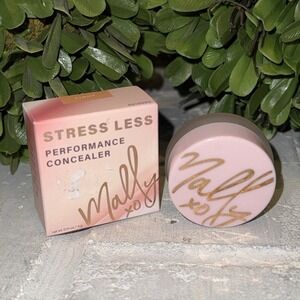 MALLY XO ~ Stress Less Performance Pot Concealer ~ LIGHT~‎  0.14 OZ NEW IN BOX